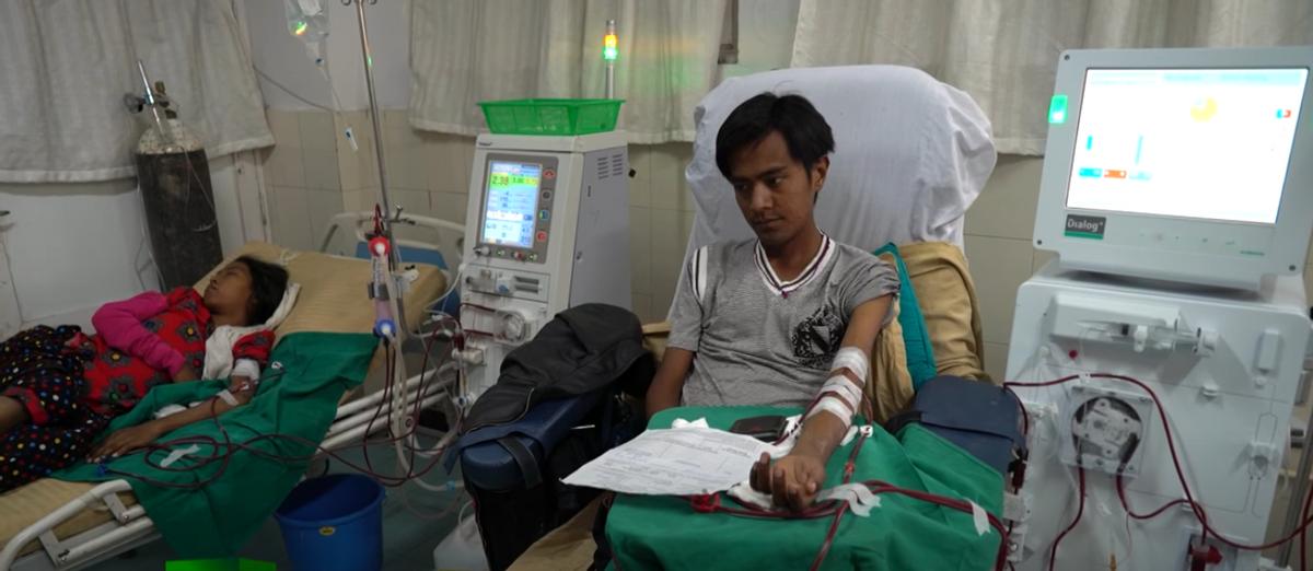 尼泊尔“卖肾村”,村民900美元“高价”卖肾,人人身上一道疤