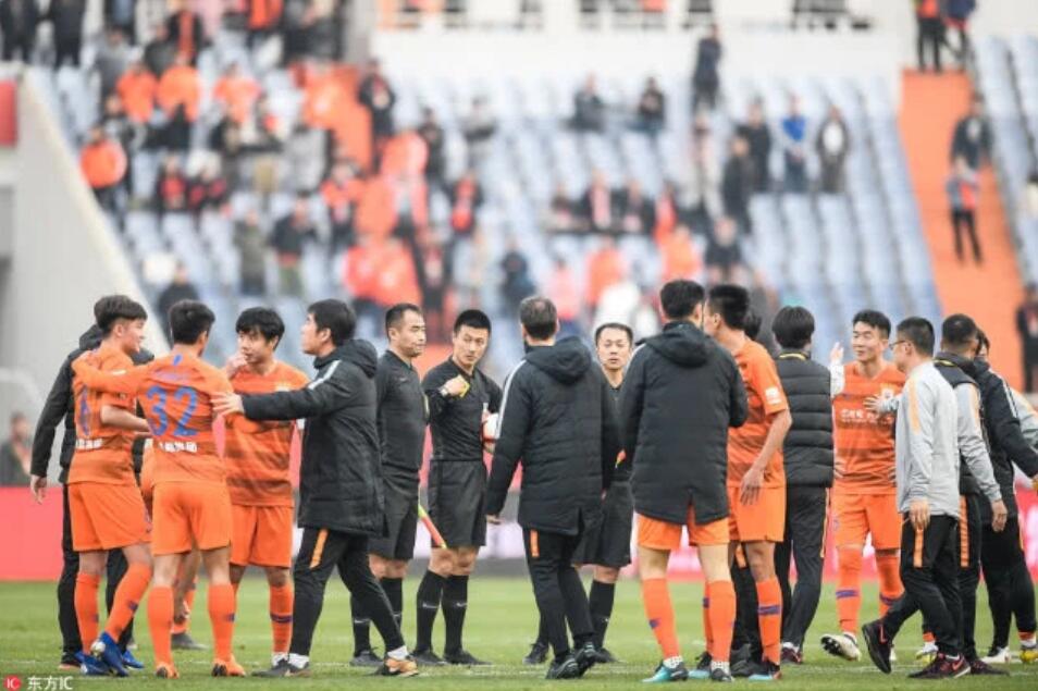 中国足球裁判傅明的亲身经历,傅明最新足球消息