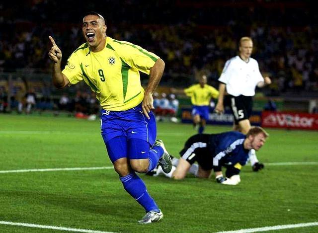 天下足球十大梦幻三人组,世界足坛10大三人组合