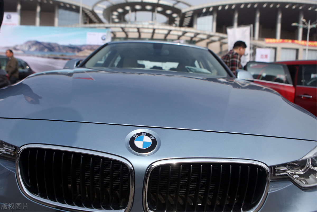 怎么弄死本国的新能源汽车产业，日本有现成答案