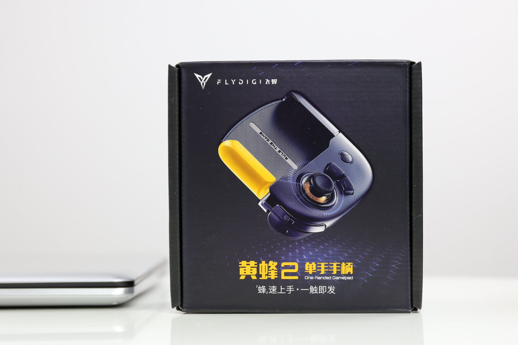 吃鸡用的游戏手柄使用的方法,用吃鸡手柄可以玩什么游戏