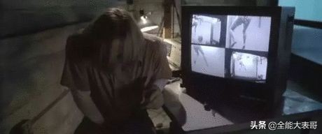 这是一部想象爆棚的超R级影片，好「色」之徒必看电影