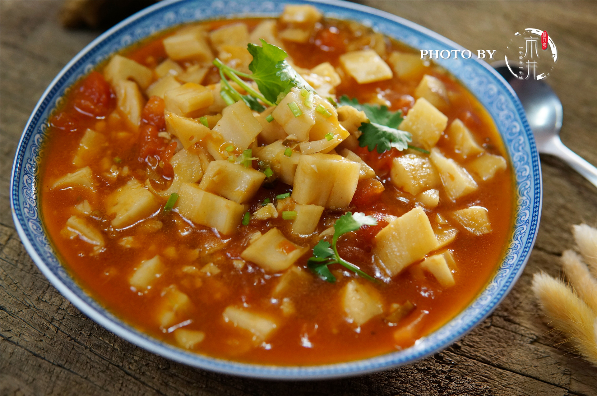 进入三伏天，饮食有讲究，推荐8道盛夏该吃的菜，应季而食更健康