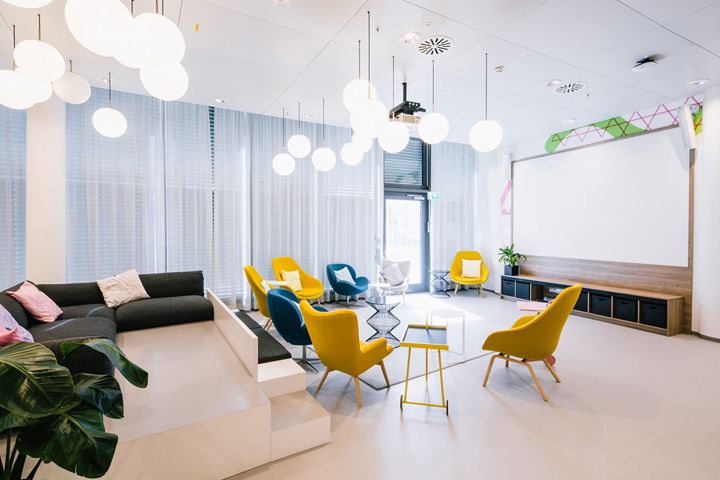 多元融汇全球酒店搜索引擎Trivago杜塞尔多夫新总部大楼设计欣赏