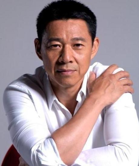 孙海英42岁娶3婚妻子吕丽萍，带继子如亲儿子，今64岁生活很幸福