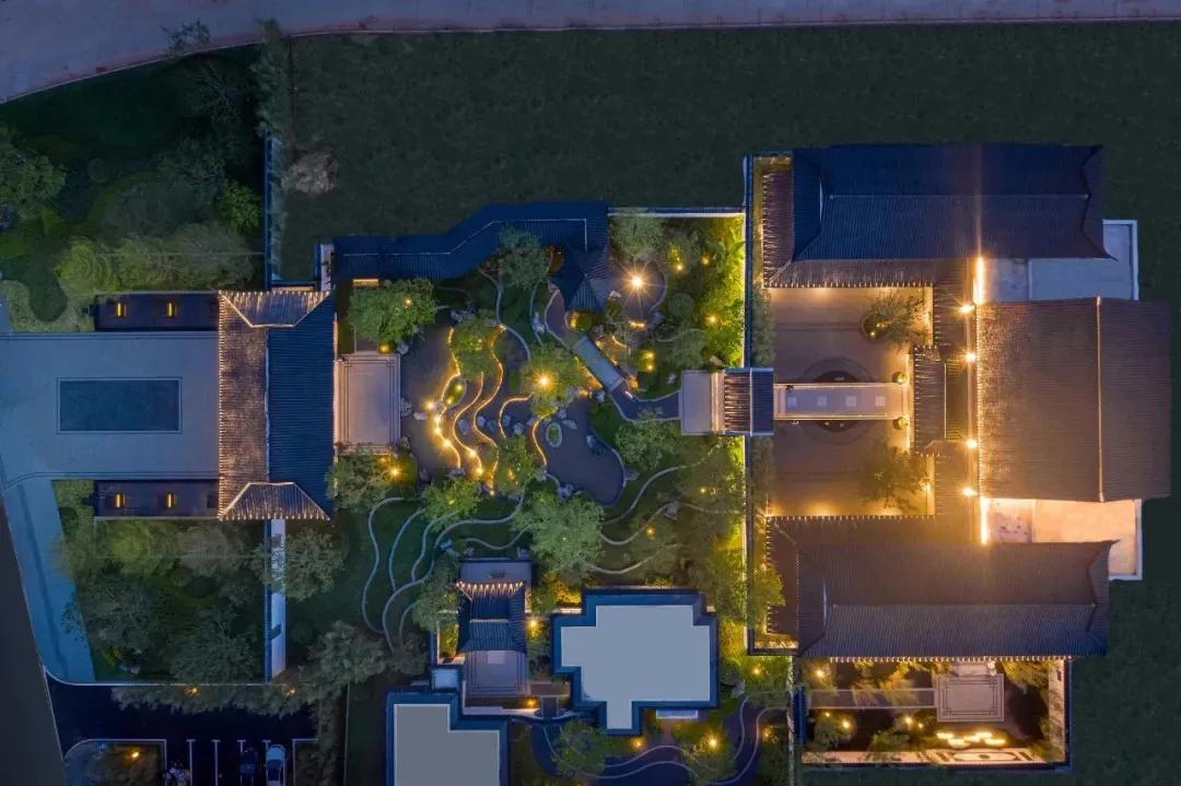 双节高能预告！奢侈品0.5折起拍！这个盘要“搞事情”啊