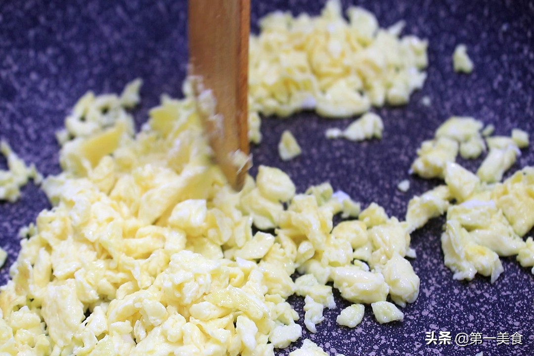 不揉面素包子,不发面的素馅包子做法