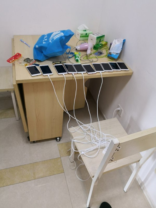 “导师”教炒股微信群？*子骗**！14人里13人是“托”