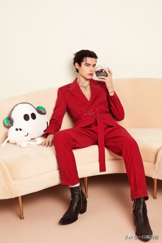 “笋丝”们利路修发福利来了，渔网装和光腿装你来不来看