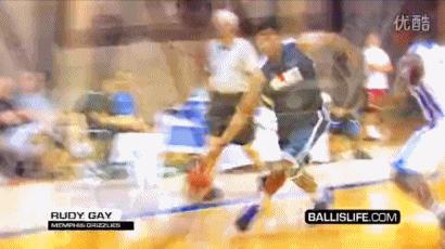 转身过人接篮下虚晃,假突破过人视频