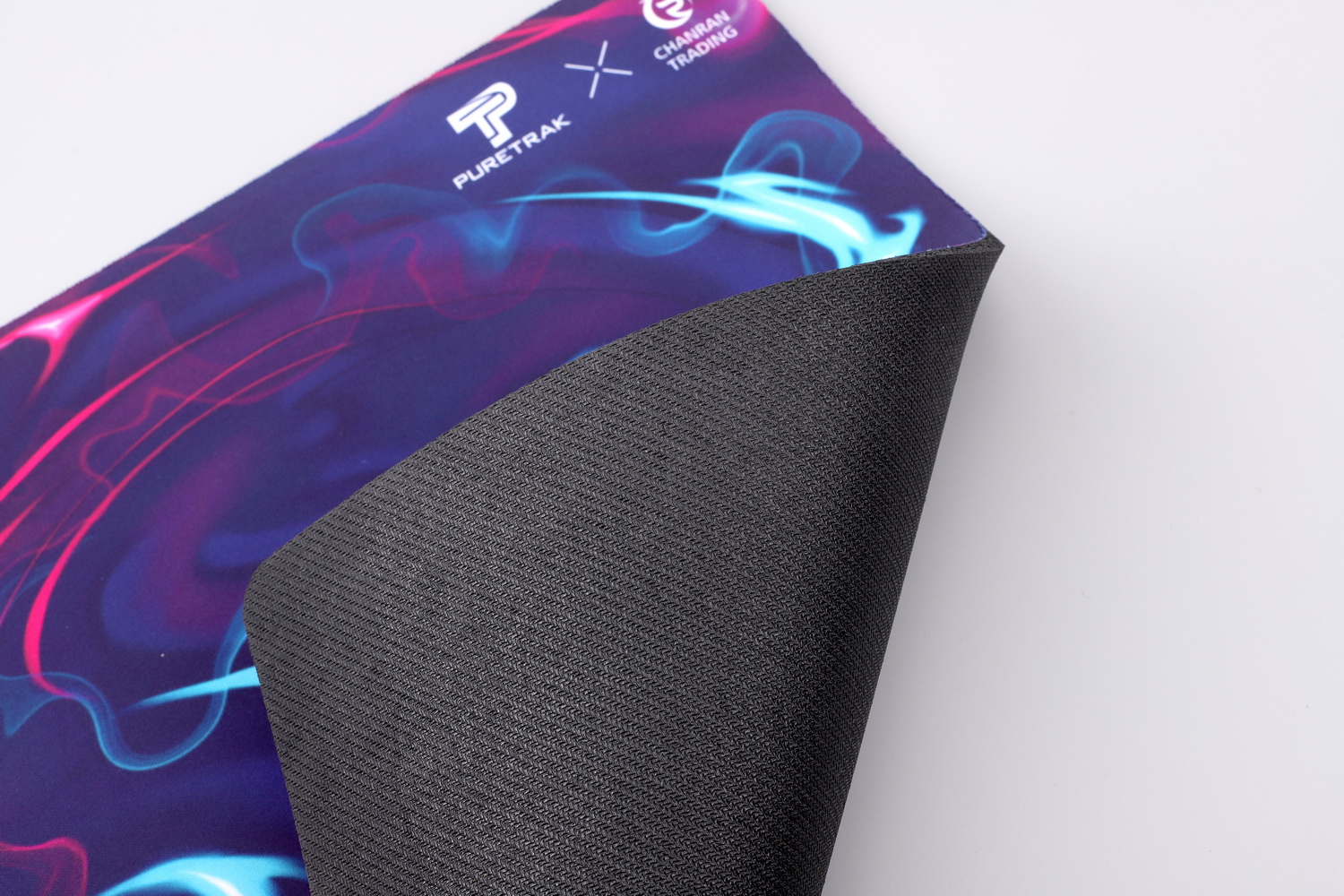 rog月刃搭配什么鼠标垫,多少尺寸的rog鼠标垫最适合打游戏