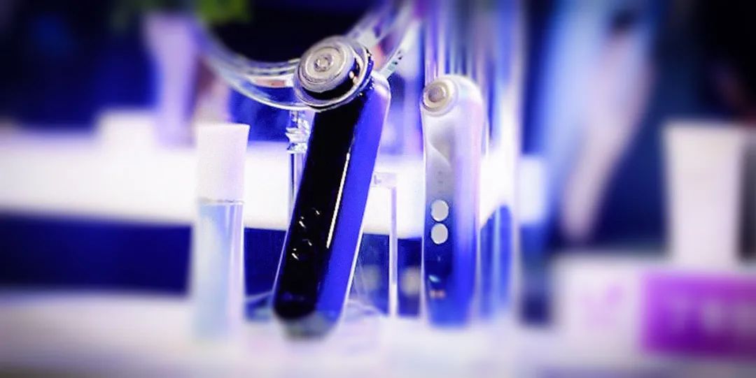 射频美容仪,磨平的是皱纹还是焦虑