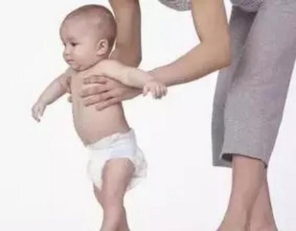 如何挑选合适尺码的纸尿裤,婴儿纸尿裤该怎么挑选