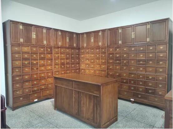 仿实木复古中药柜,实木多层中药柜