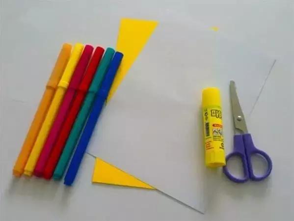 幼儿园手工制作小汽车图解,废旧材料手工制作幼儿园