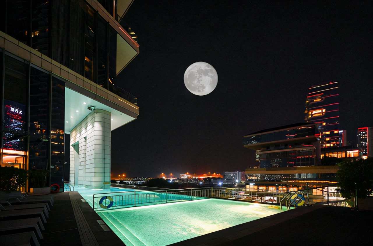 至美深湾，遇见薇妮体雕WENĒE高定华服及卡地亚高级珠宝