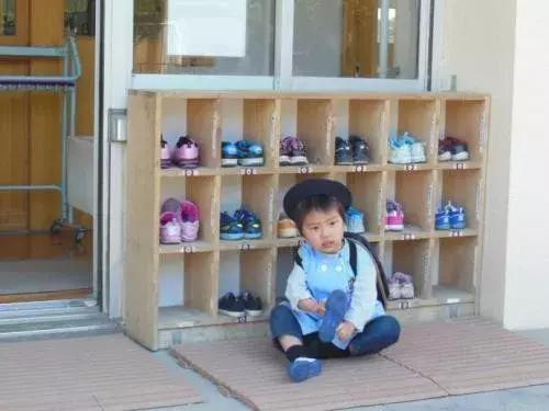 日本对孩子的教育真实面目,日本人残酷的对待孩子