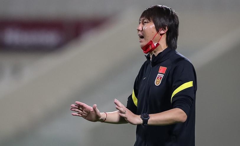 武磊射门踢空锦集,武磊凌空抽射上港1比0领先