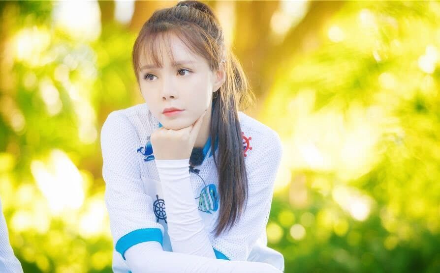 沈梦辰闲鱼上卖二手闲置,沈梦辰闲鱼直播打客服电话