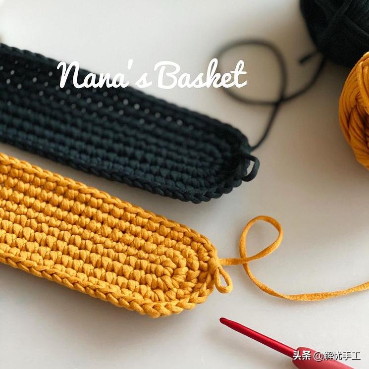 简单漂亮的小包包钩针教程,韩国钩针钩桌布花样教程