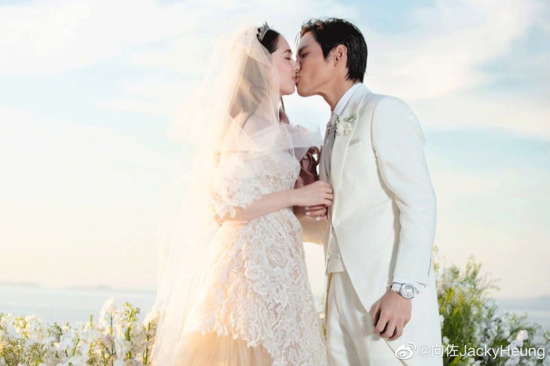 10月参加婚礼衣服搭配,参加10月份婚礼穿什么衣服好