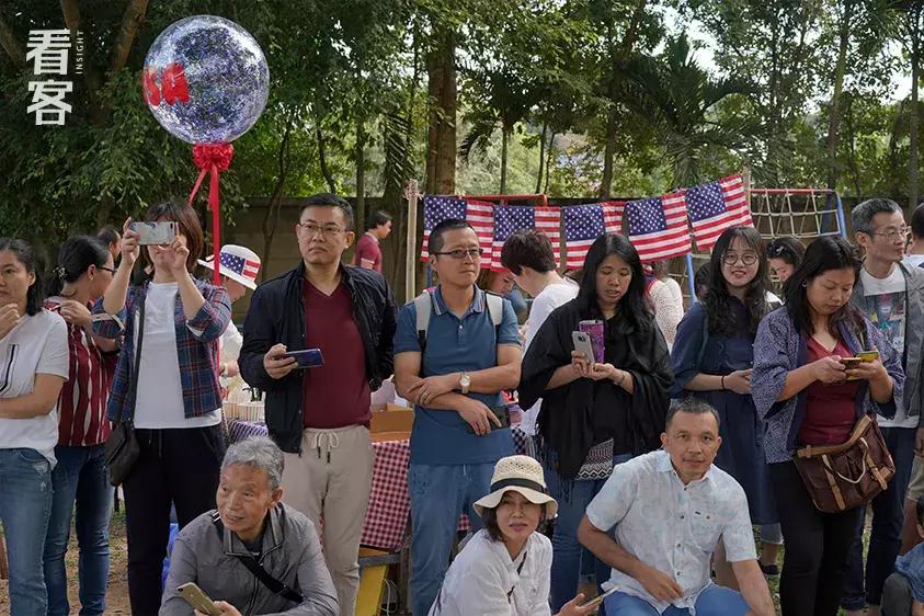 为了孩子上学全家都搬到县城好嘛,为了孩子上学全家去异地