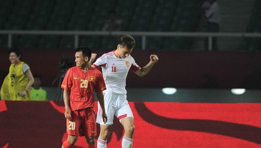 放眼望去全是“苦主”，国足世预赛12强赛抽签揭晓