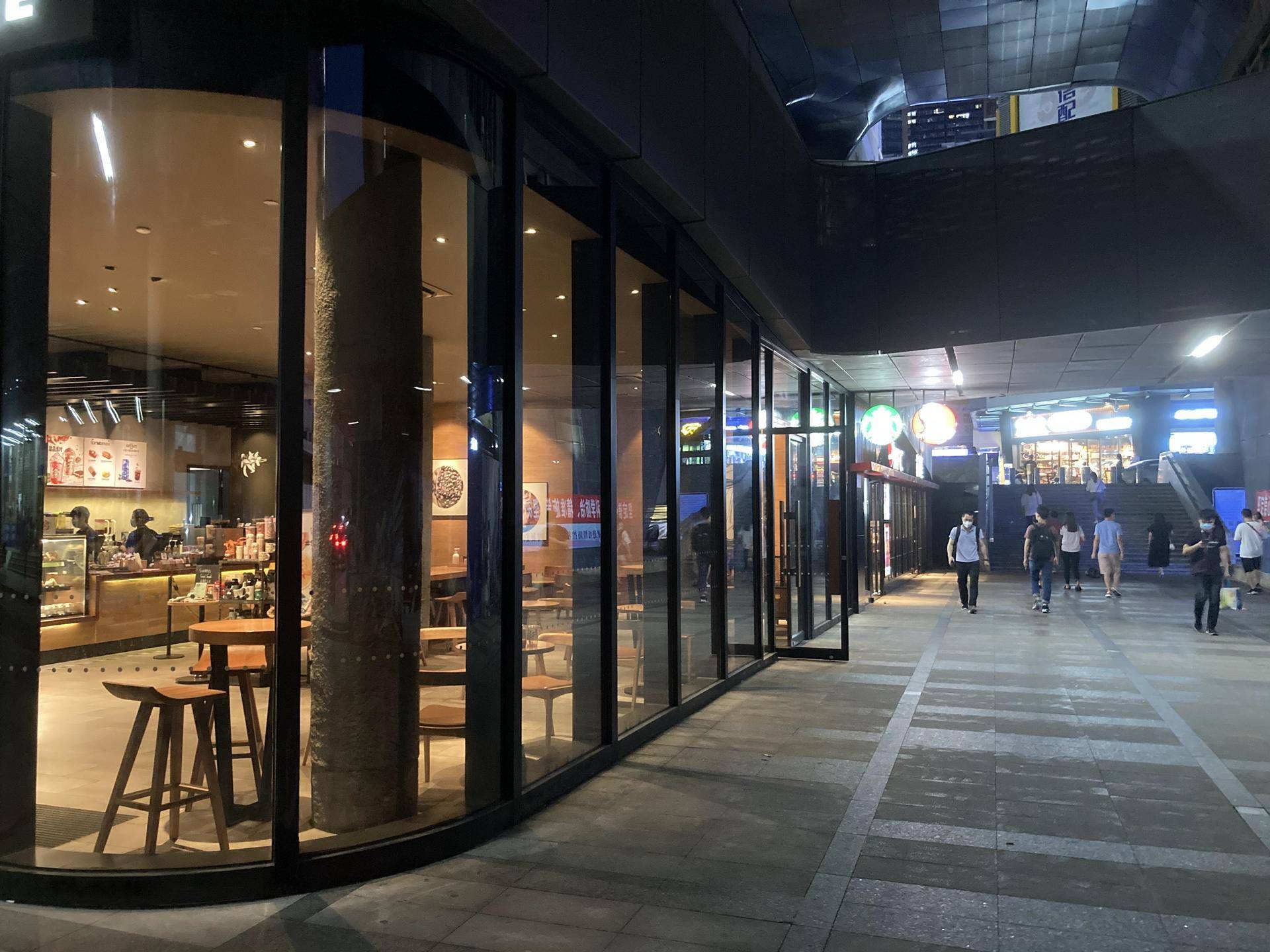 新款iphonese入手体验,新iphonese全额换新