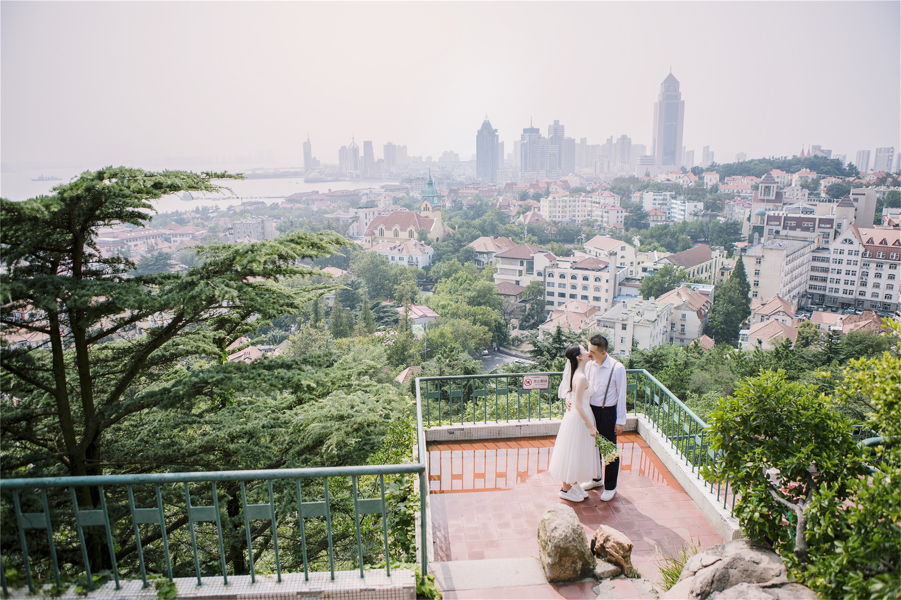 青岛旅拍婚纱摄影推荐哪家最好,青岛婚纱摄影排名前十强有哪些