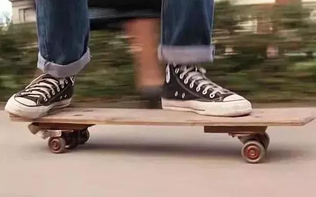 璐皯绐熺殑瓒崇悆鐞冮瀷,璐皯绐熷嚭鏉ョ殑鐞冮瀷