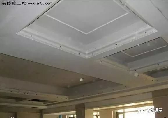 轻钢龙骨石膏板造型吊顶施工视频,石膏板天花吊顶施工全过程
