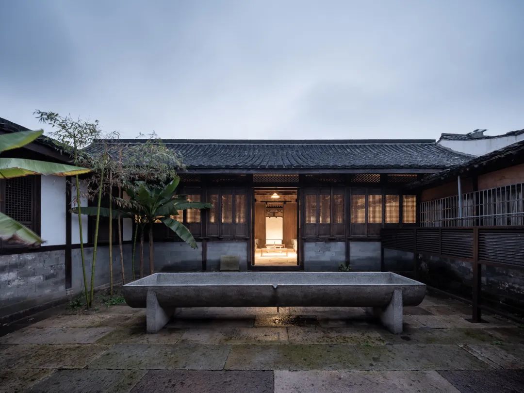 一对好友到绍兴改了3栋大宅，感叹：最高级的生活，在山水里