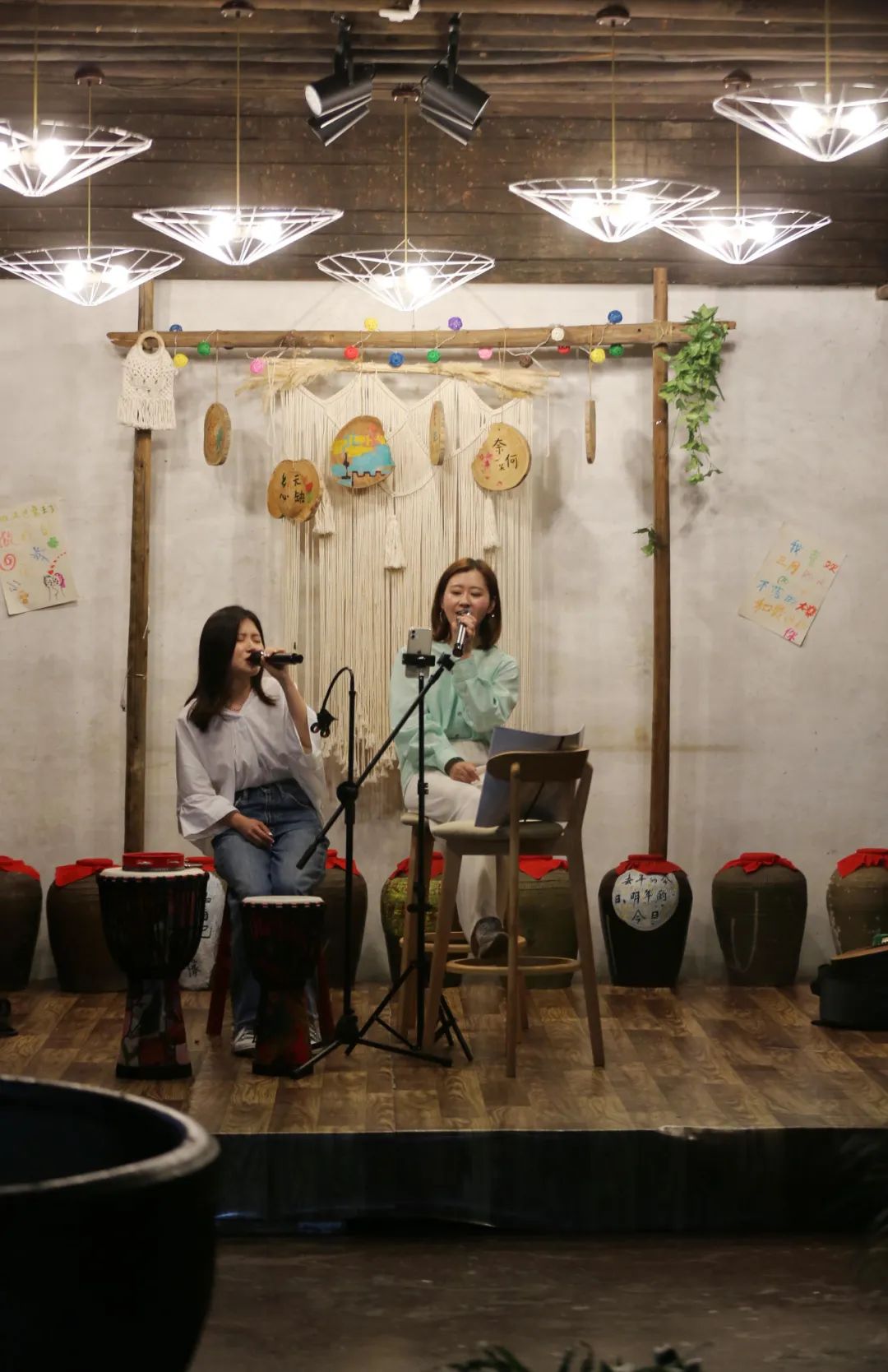 夜新叶，新叶夜，夜夜夜夜夜！唱吧醉仙居，探秘奶茶吧，茶憩戏曲馆，漫步烟花巷……每周六晚