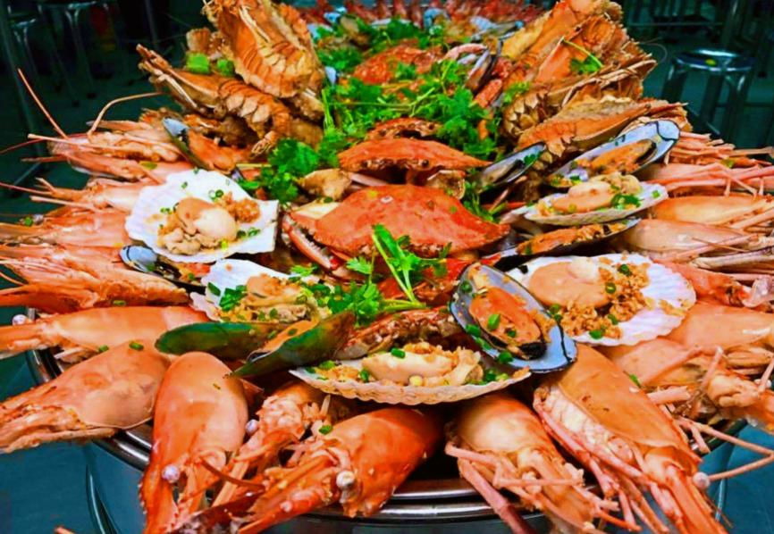 在海边生存天天吃海鲜的人,在海边生活天天吃海鲜会痛风吗