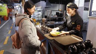 平顶山步行街新的小吃街,曝光街边小吃