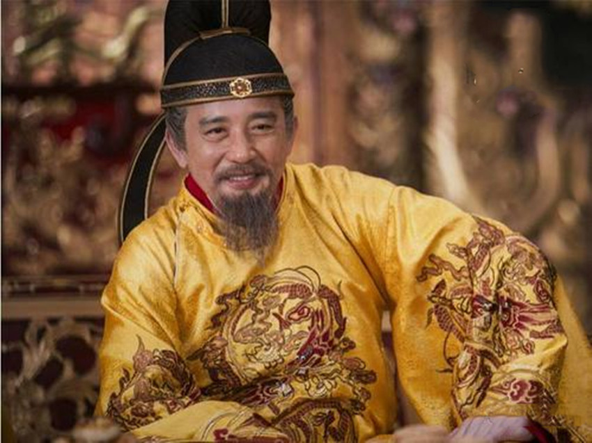 杨玉环应该为唐朝的灭亡负责吗,唐朝灭亡的原因会归咎到杨玉环吗