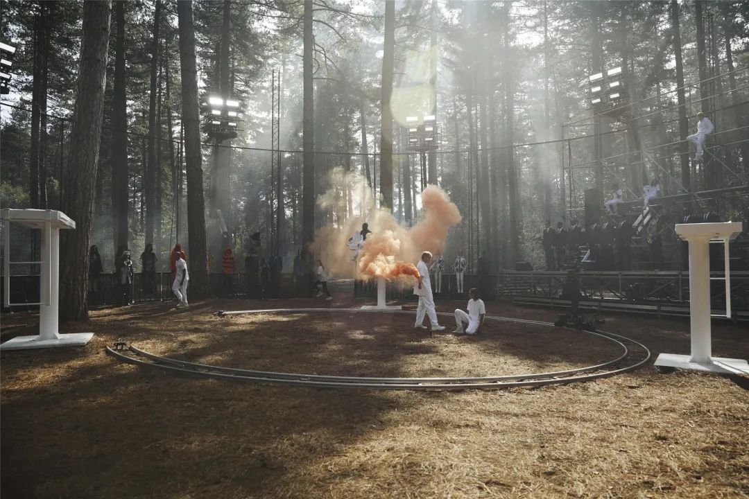 日常穿的衣服究竟可以多时髦？Burberry给了我们最佳答案