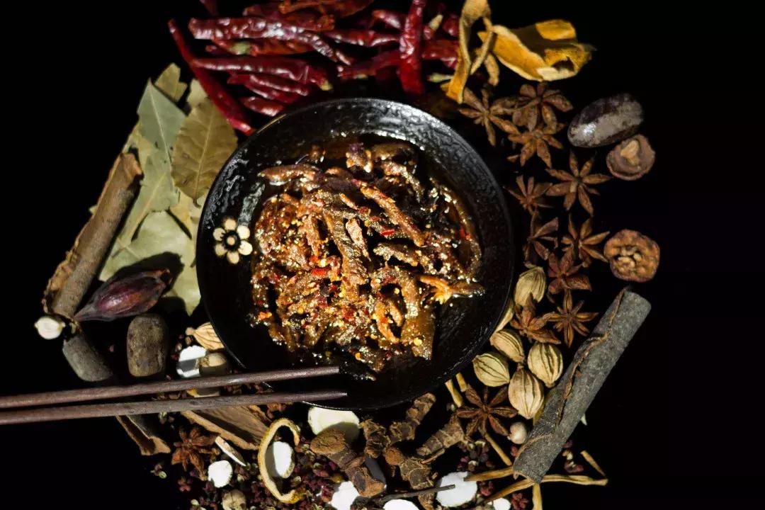 好吃到舔指头！咬上一口，肉汁儿四溢，满足到飘起来