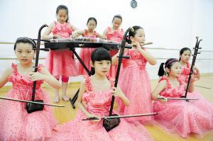 很纠结孩子是学小提琴还是钢琴,纠结孩子要不要继续学钢琴