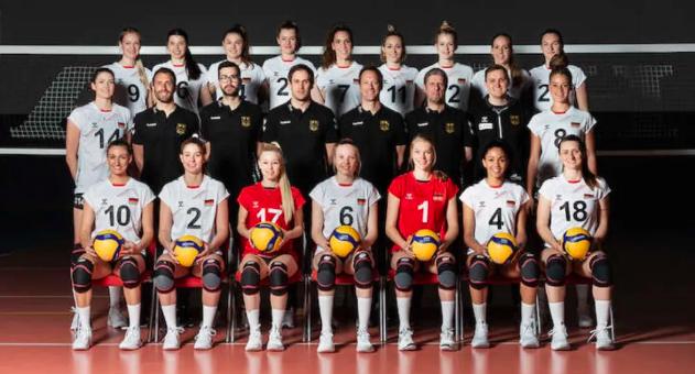 女排前国手和混血女儿,女排前国手和大十二岁老公