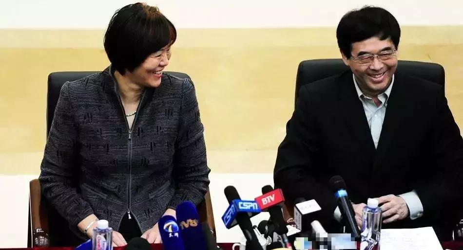 郎平执教8年都获得过哪些荣誉,郎平的贡献有多大