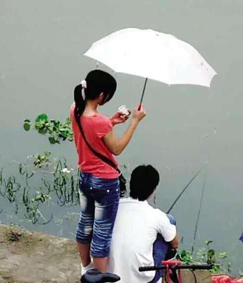 钓鱼新手有必要买偏好点的渔具吗,野钓一年渔具花费