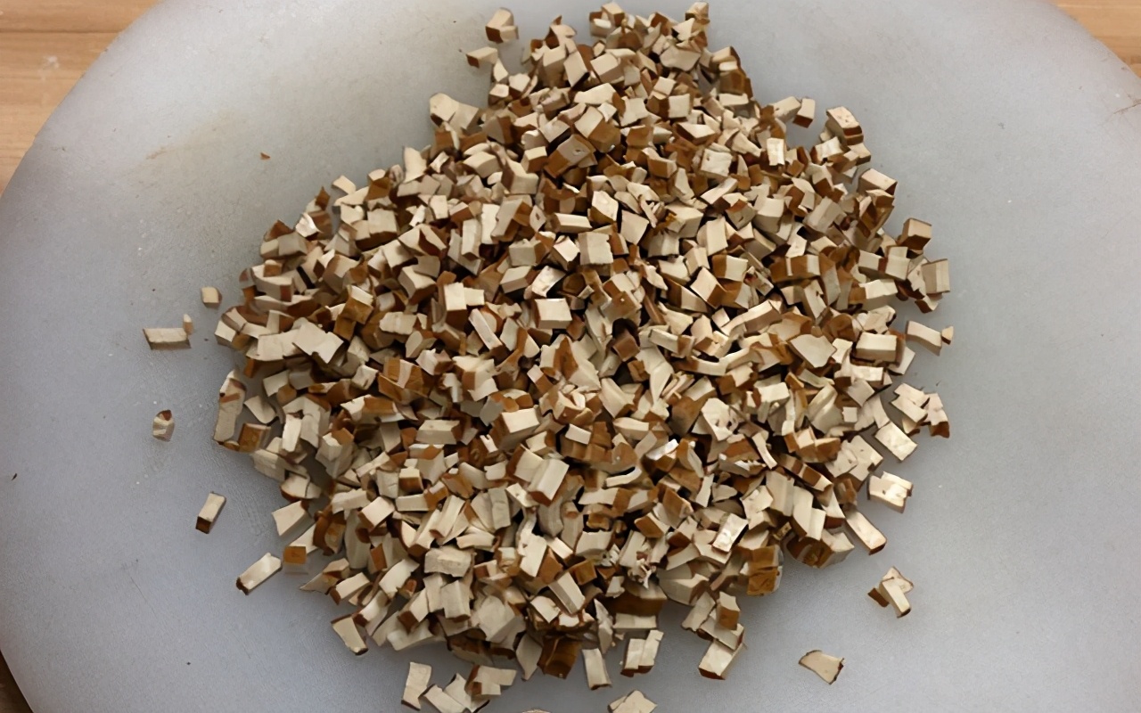 吃腻了肉包子，来一笼纯素雪里蕻咸菜包子，蓬松柔软，不塌不回缩