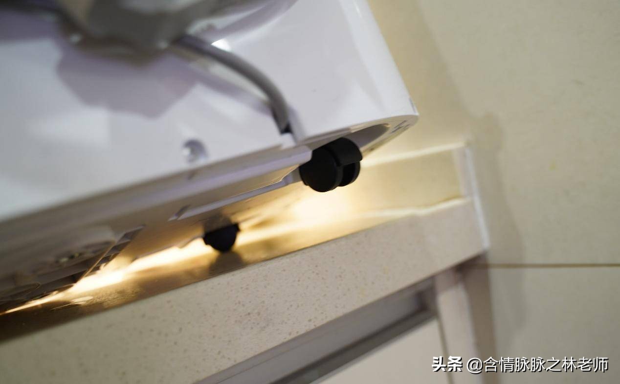 家里潮湿抽湿机,下雨家里潮湿用什么除湿机