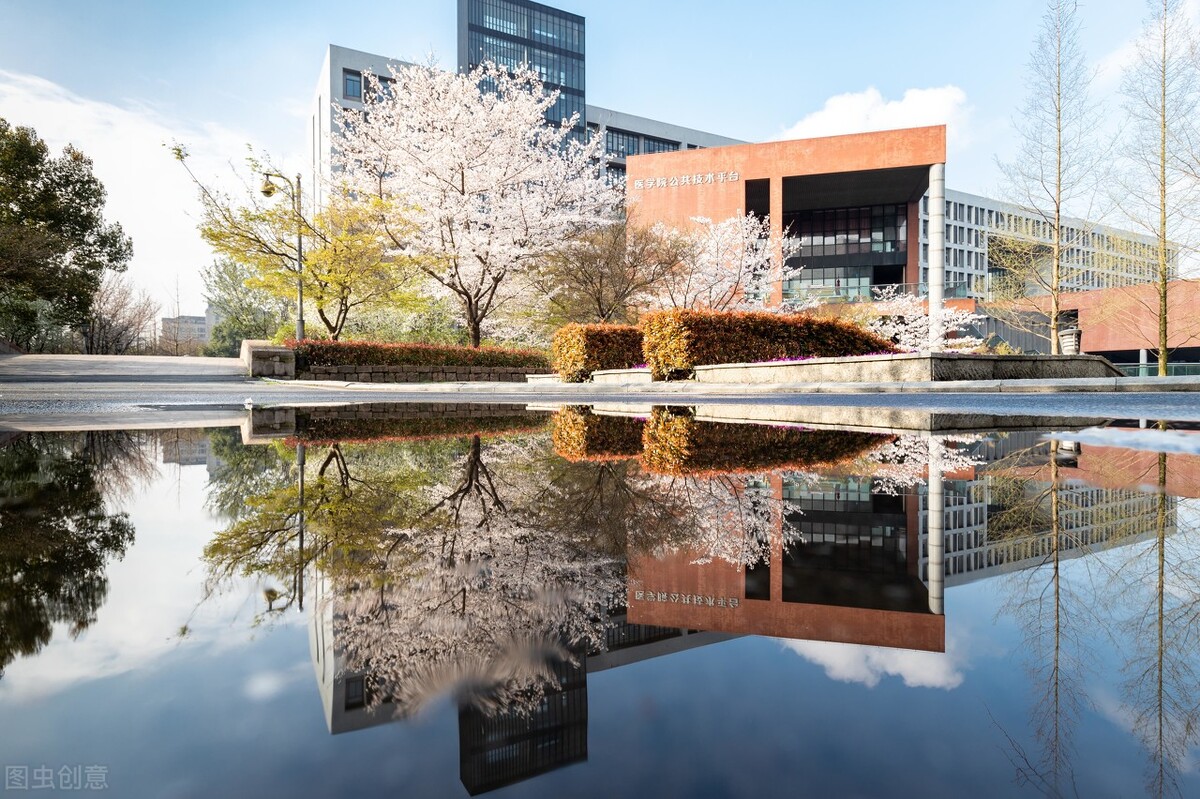 在未来酒店管理专业会吃香吗,酒店管理专业是冷门还是热门