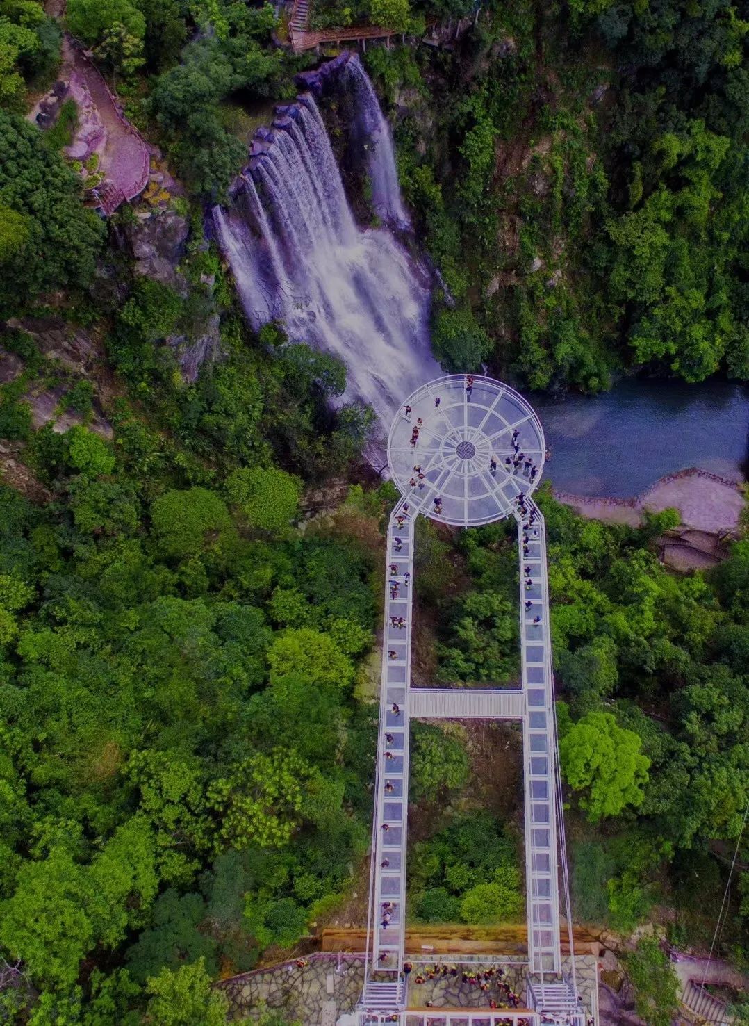 古龙峡下雪直播,古龙峡雪景