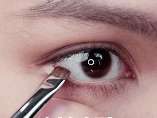 lisa的日系妆容,淡颜系妆容lisa