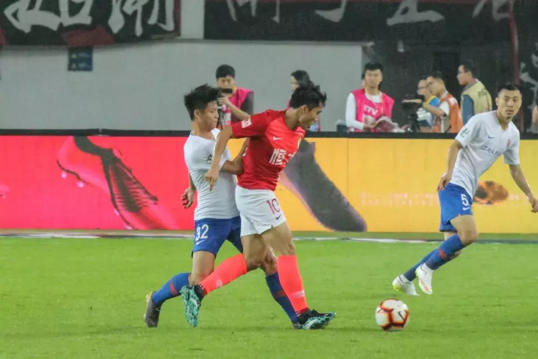 塔利斯卡对恒大比赛视频,恒大鲁能塔利斯卡