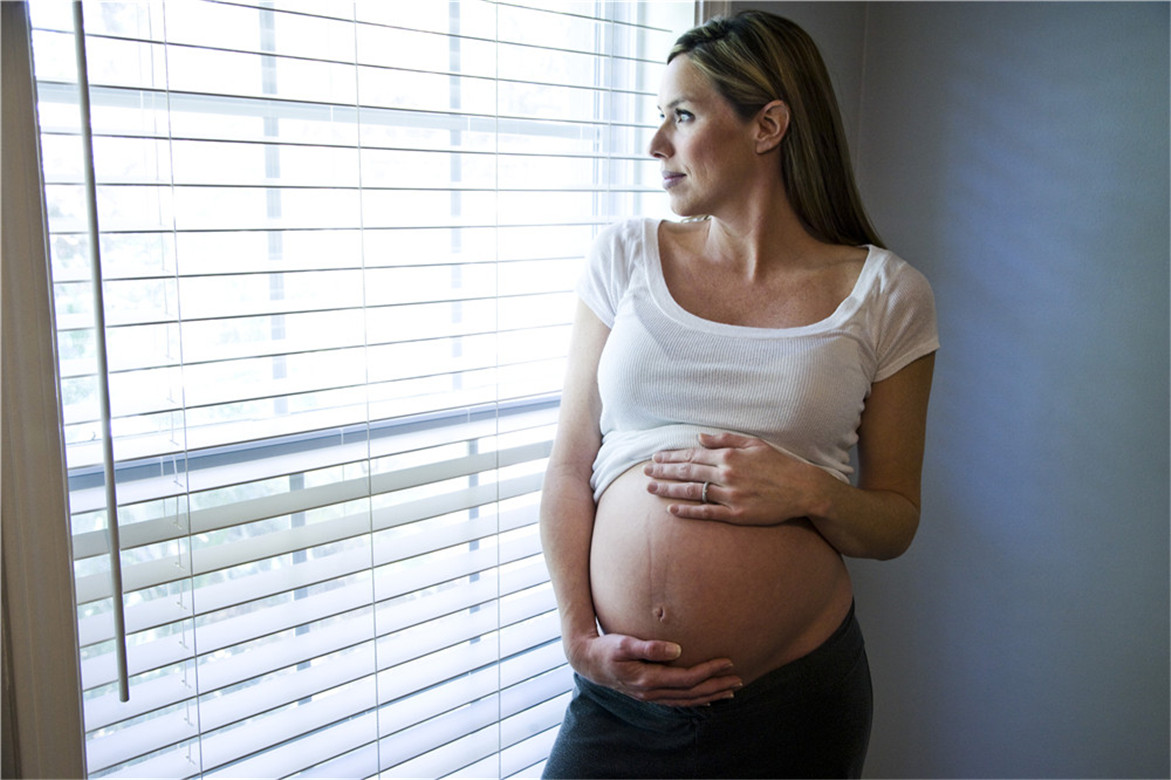 孕妈在哭时宝宝会怎么样,孕妇哭时胎儿也会哭吗