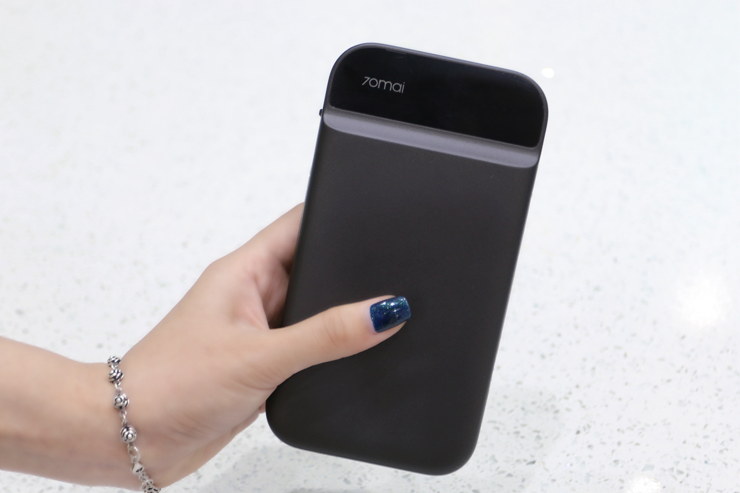 70迈汽车应急启动电源怎样用,新款70迈汽车应急启动电源